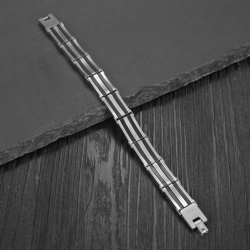 Le Titan | Bracelet Titanesque en Acier et Silicone